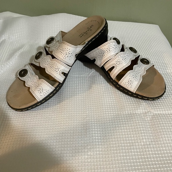 Clarks Shoes - Clarks White and Black Leather Sandals